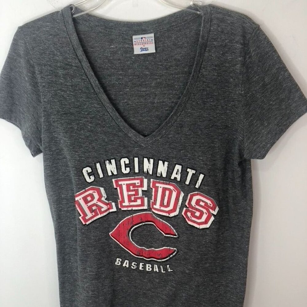 Cincinnati Reds V-Neck Slubbed T-Shirt Womens Size S Genuine Merchandise *FLAW*